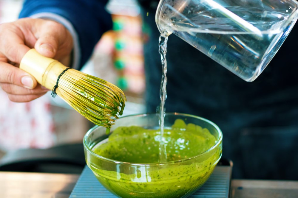 matcha combined with water